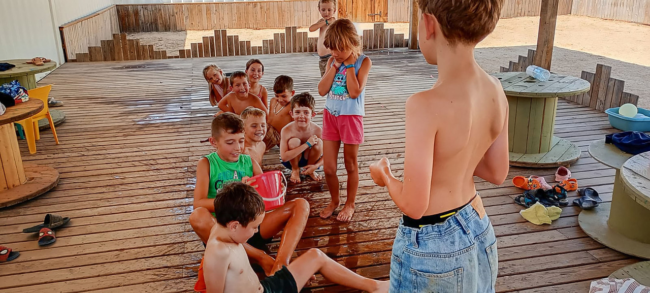 Camping la vetta animation enfants passe seau